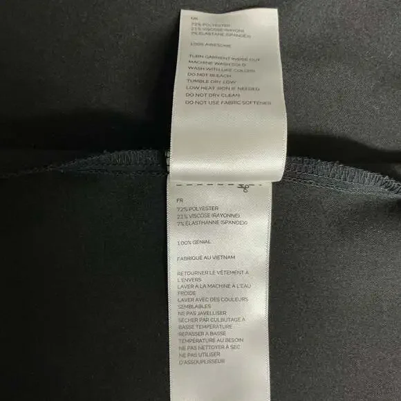 FIGS Black Scrub Top 
PO#2805 - Picture 5 of 5